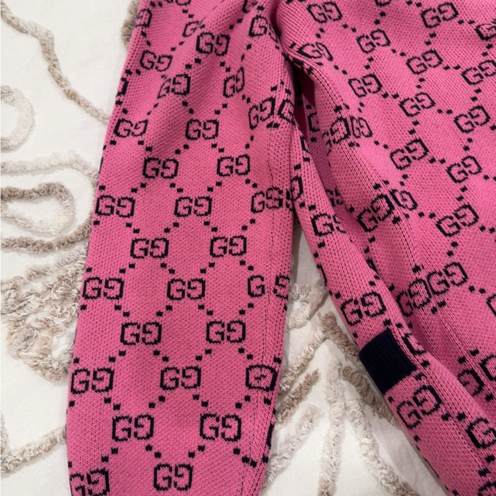 Gucci Pink and Black Knit Cardigan with Signature Label - Picture 8 of 11